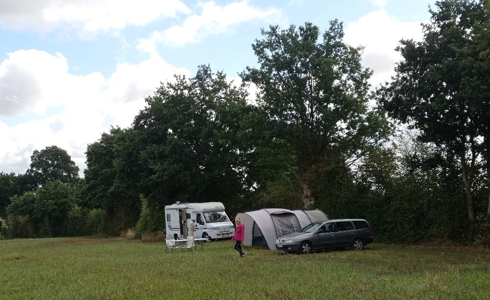 Aire camping-car  Lassay-les-Chteaux (53110) - Photo 1